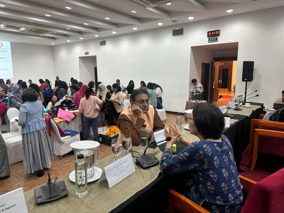 UNESCAP Wesellonline online training photo gallery